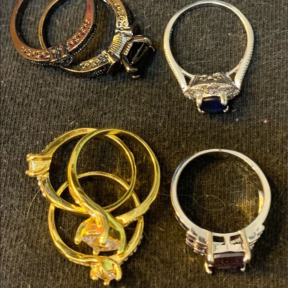 Ring lot